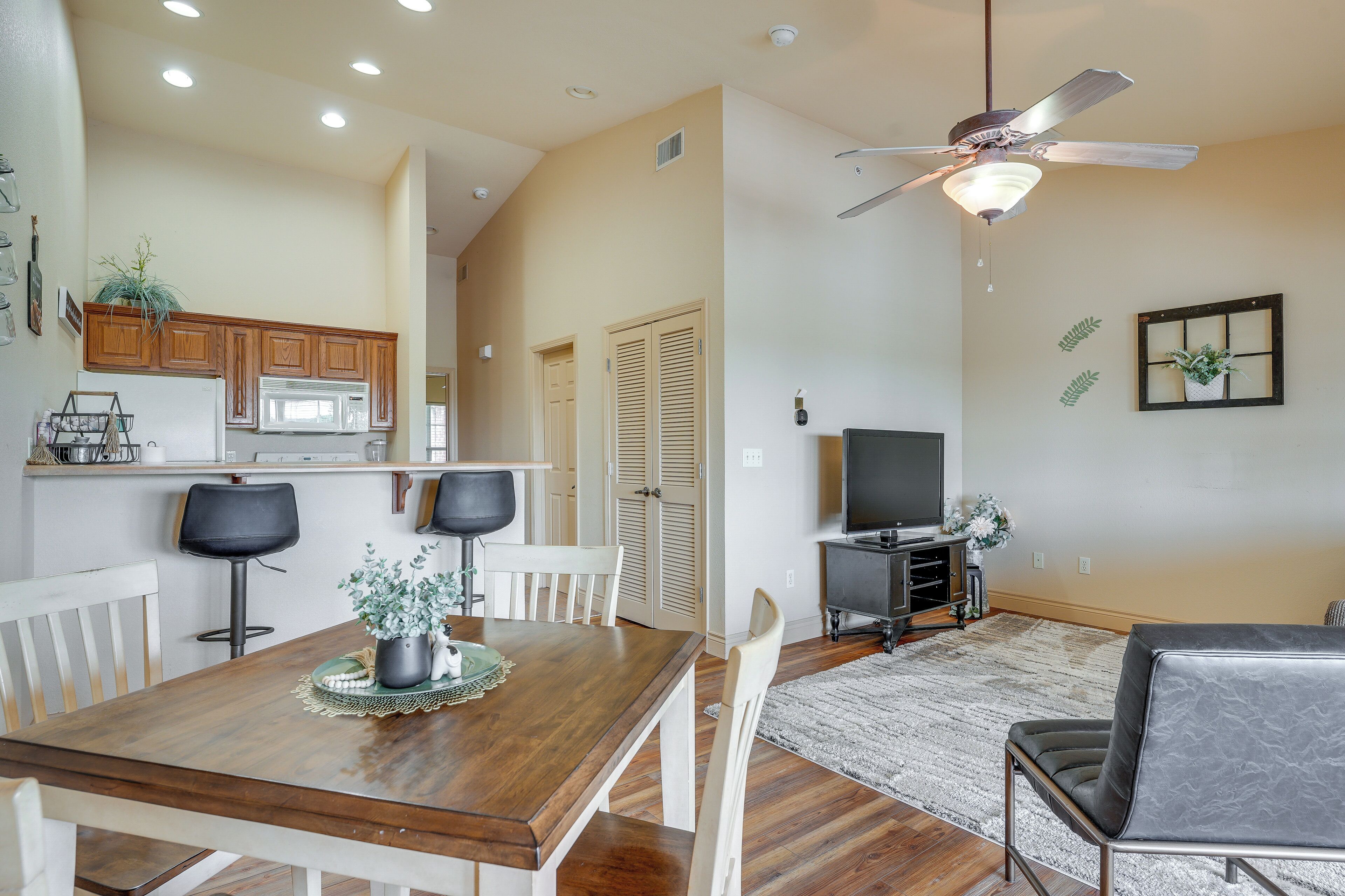 Branson Condo ~ 2 Mi to the Theatre District