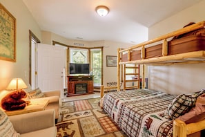 Unclassified image, 4 of 50, button - Hot Tub & Mtn Views: Beautiful Bryson City Home (Bryson City)