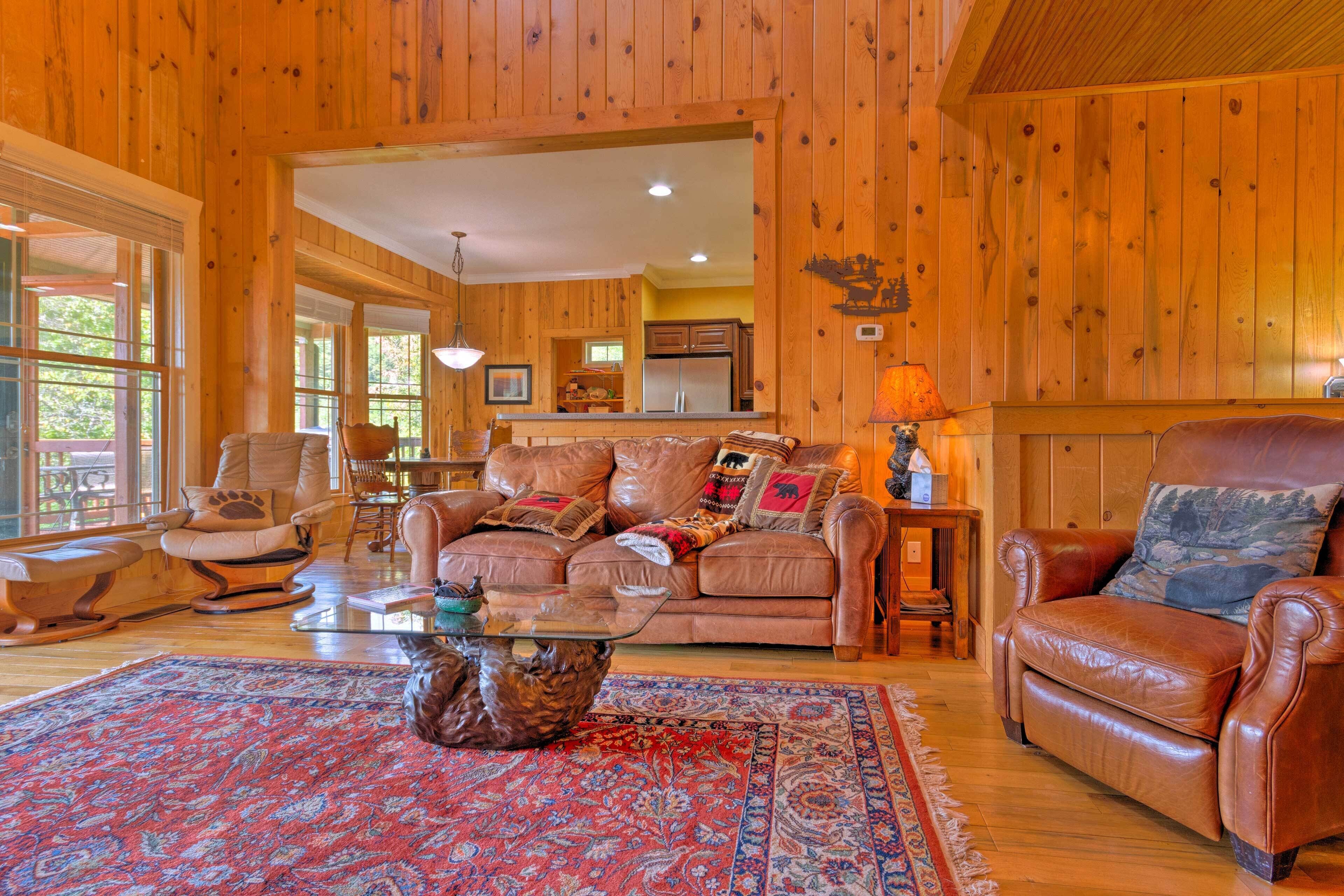 Beautiful Bryson City Home w/ Hot Tub & Mtn Views!