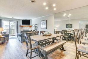 Interior - Branson Family Condo: Golf, Relax & Swim! (Branson)