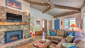 House (2 Bedrooms) | Front of property