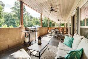 Apartment (1 Bedroom) | Interior - Beautiful Bull Shoals Retreat w/ Lake View! (Bull Shoals)