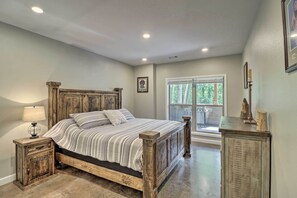 Apartment (1 Bedroom) | Interior - Beautiful Bull Shoals Retreat w/ Lake View! (Bull Shoals)
