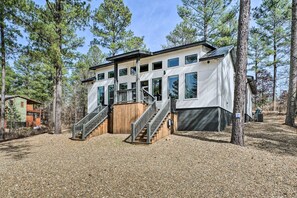 Front of property - Broken Bow Cabin: Luxe Outdoor Area & Hot Tub (Broken Bow)