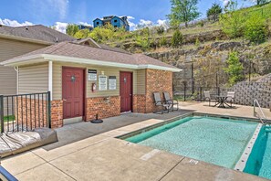 Apartment (3 Bedrooms) | Interior - 5 Mi to Silver Dollar City: Condo w/ Pool Access (Branson)