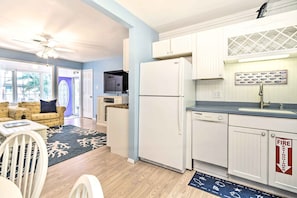 Departamento (2 Bedrooms) | Cocina privada | Microondas, horno, parrilla de estufa y lavavajillas 