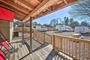 Interior - Central Hot Springs Family Home w/ Deck! (Hot Springs)