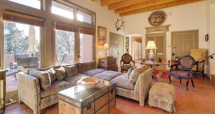 Pueblo Encantado Home: Mtn Views & Patio