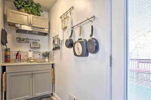 House (0 Bedroom) | Interior