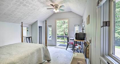 Chalet Retreat: Cozy Cabin w/ On-site Creek!