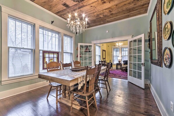 Dining - Charming Conway Home w/ Yard - Walk to Dtwn! (Conway)