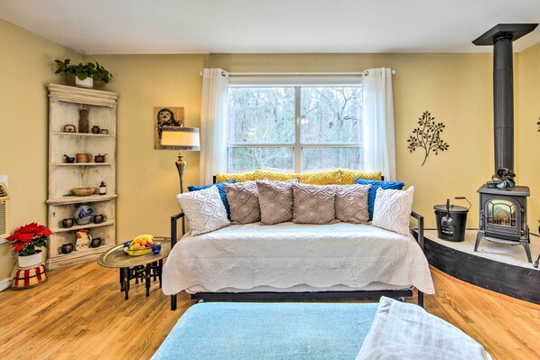 House (1 Bedroom) | Interior