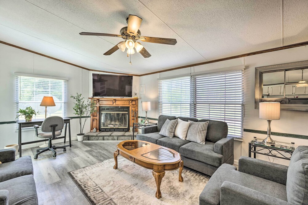 Charming Countryside Home w/ Covered Porch!
