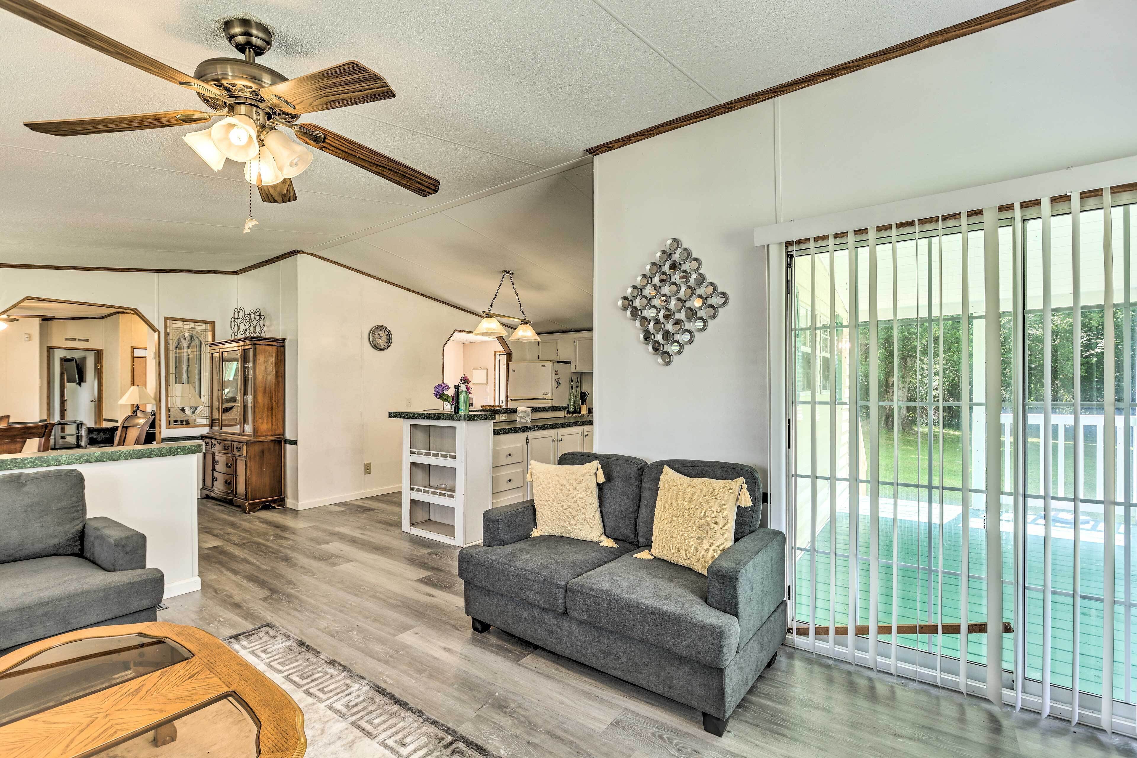 Charming Countryside Home w/ Covered Porch!