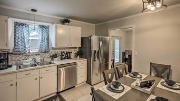 Micro-ondes, four, plaque de cuisson, lave-vaisselle