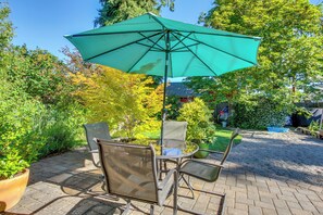 House (2 Bedrooms) | Interior - Charming Eugene Vacation Home: 1 Mi to Dtwn! (Eugene)