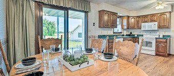 Charming Lewisburg Home w/ Hot Tub & Games!