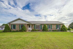 Unclassified image, 2 of 68, button - Charming Lewisburg Home w/ Hot Tub & Games! (Lewisburg)