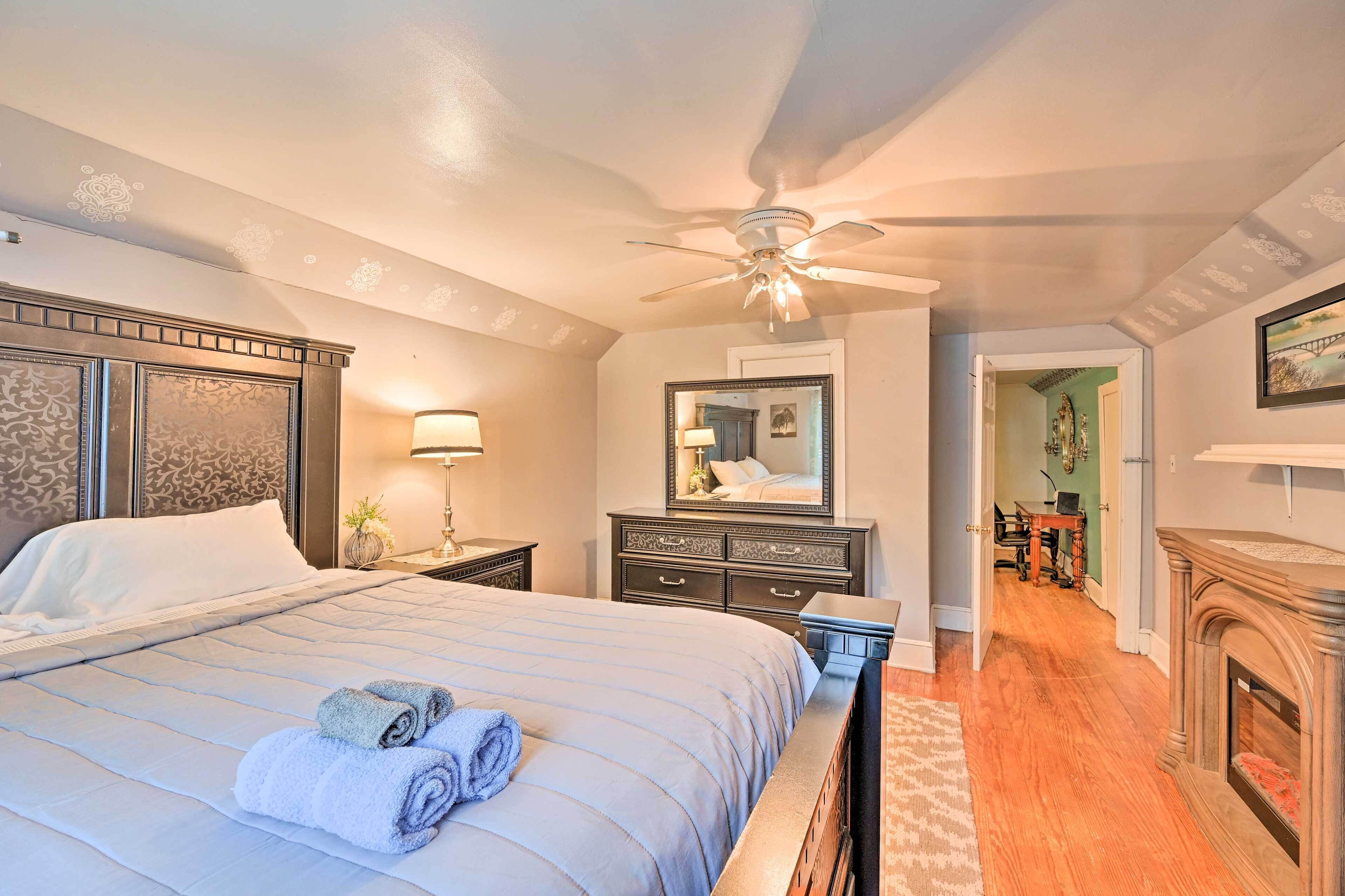 Charming Winston-salem Home ~ 5 Mi to Dtwn!