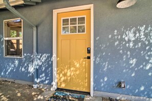 Apartment (0 Bedroom) | Interior