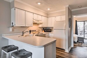 Apartment (1 Bedroom) | Interior