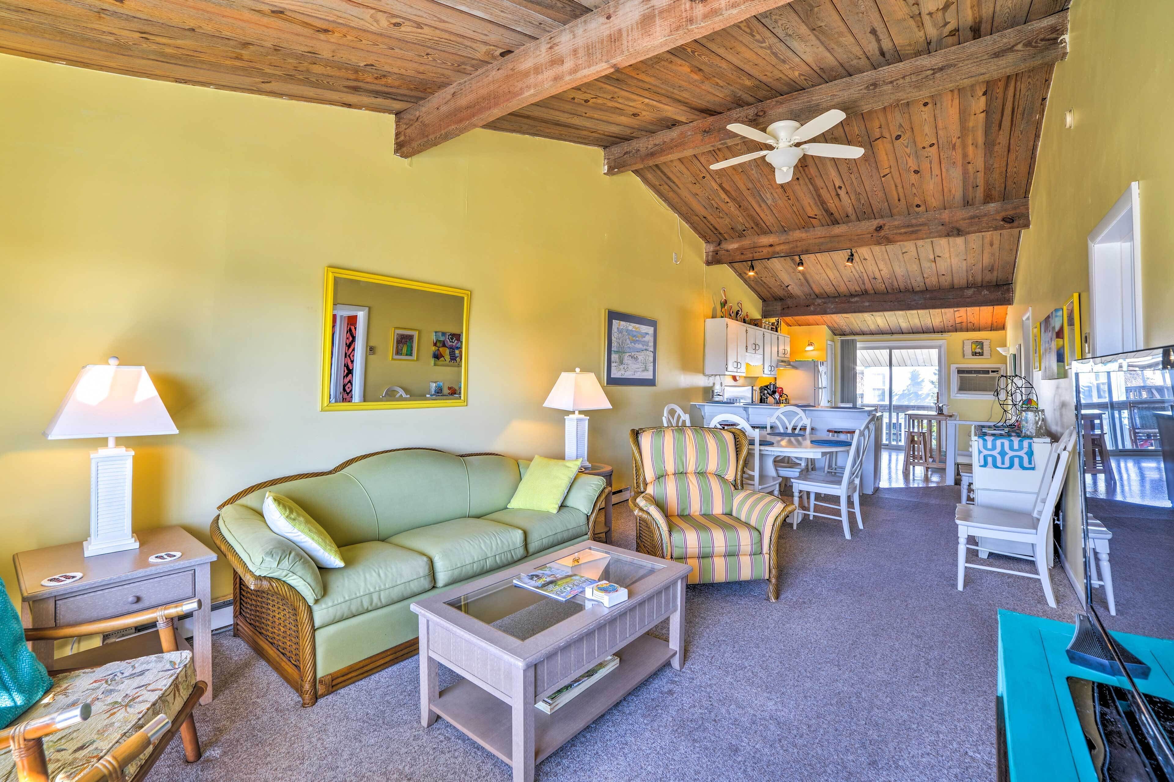 Coastal Atlantic Beach Duplex < 1 Mi to Boardwalk!