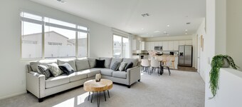 Near Empire Polo Field: Coachella Vacation Rental
