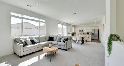 Near Empire Polo Field: Coachella Vacation Rental