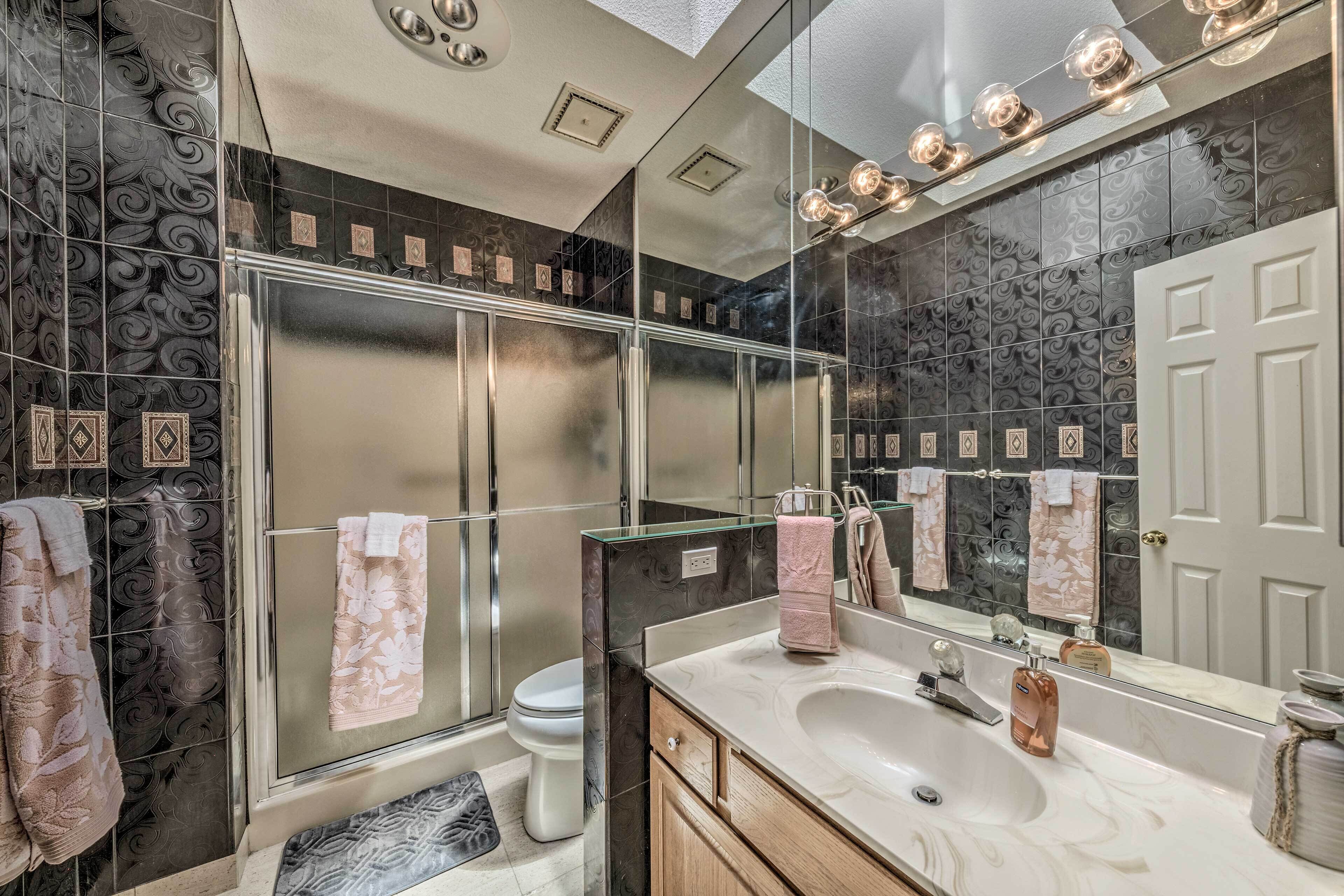 Cozy Cloudcroft Townhome ~ 1 Mi to Burro Ave!