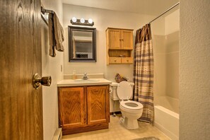 Apartment (2 Bedrooms) | Interior - Cozy Angler's Apt - Steps to Trout Fishing River! (Columbus)