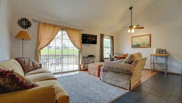 Apartment (2 Bedrooms) | Front of property