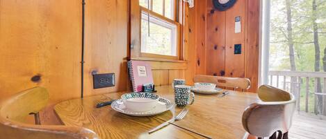 Cottage (2 Bedrooms) | Bahagian dalam