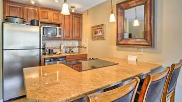 Apartment (1 Bedroom) | Interior