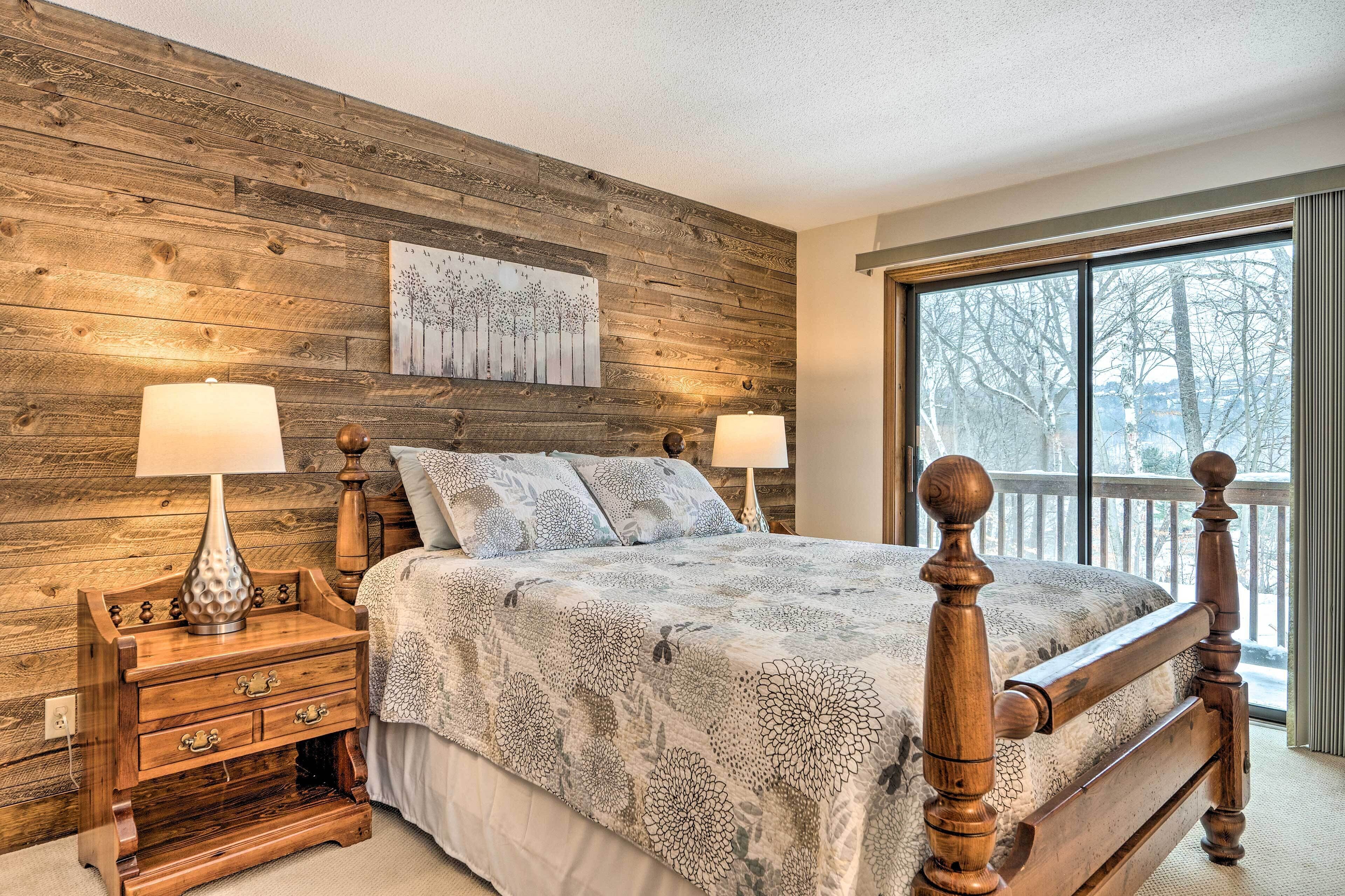 Cozy Hartford Escape - Fire Pit, Near Skiing