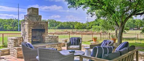 Cottage (4 Bedrooms) | Front of property