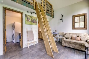 House (0 Bedroom) | Interior