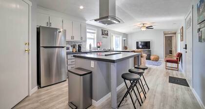 Cozy Ashton Abode w/ Yard - Near Park & Pool!