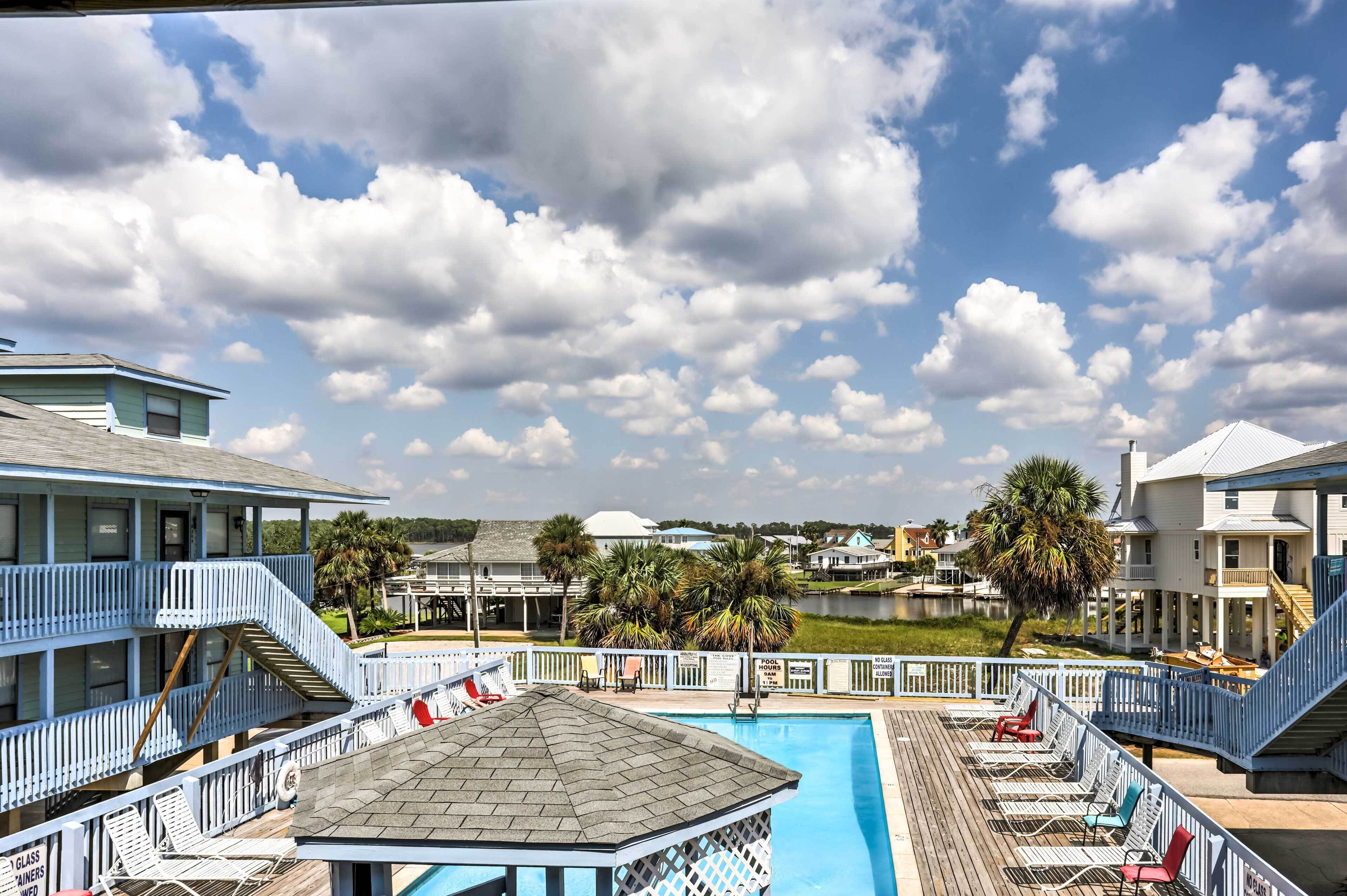 Cozy Gulf Shores Condo - Just Steps to the Beach!