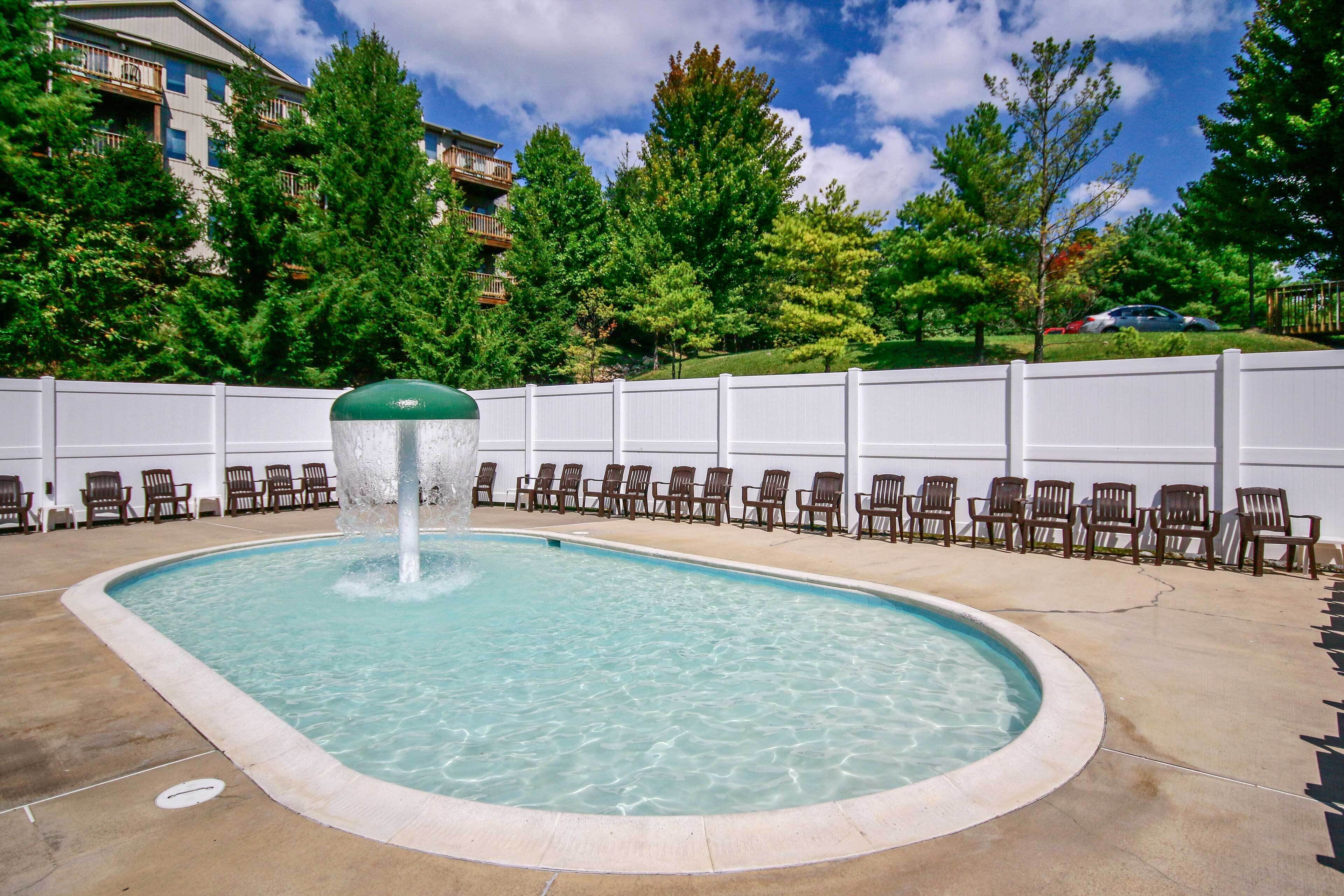 Cozy 'owl Lodge' Cabin - Relax or Get Adventurous!