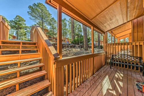 Cozy Ruidoso Condo w/ Grill & Mountain Views!