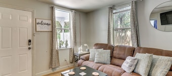 Cozy Livingston House w/ Fenced Yard + Patio!