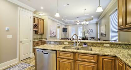 Diamondhead Condo - Marina, Pool Access & Golfing!