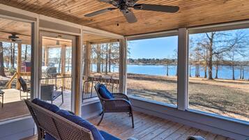 House (4 Bedrooms) | Front of property