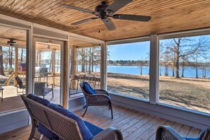 Front of property - 'cypress Point' Spacious Home: Pier & Boat Launch! (Many)
