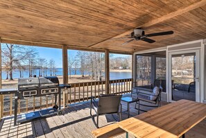 Interior - 'cypress Point' Spacious Home: Pier & Boat Launch! (Many)