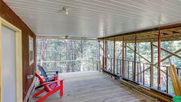 House (1 Bedroom) | Interior