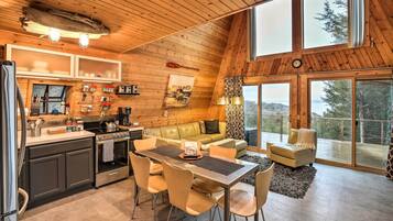 House (1 Bedroom) | Interior