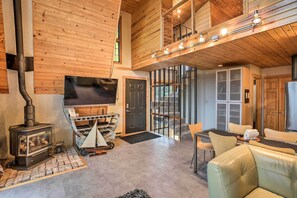 House (1 Bedroom) | Interior