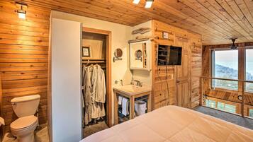 House (1 Bedroom) | Interior