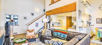 Dreamy Waterfront Studio w/ Hood Canal Views